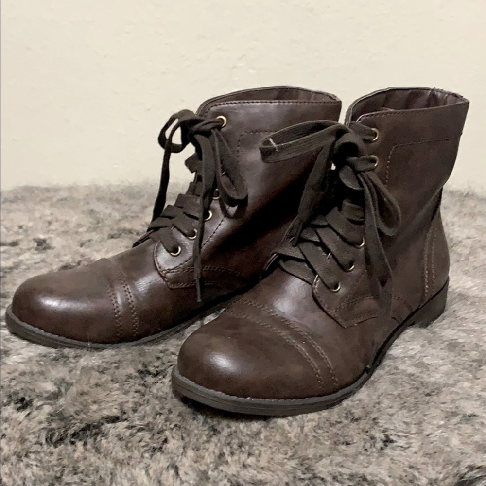 RAMPAGE Boots (size 7.5)